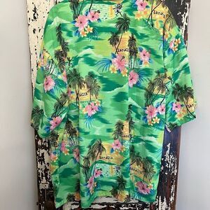 Jamaica Revue Tropical Island Reaortwear Men’s Button Down. Size XL.